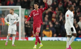 足总杯：索博斯洛伊世界波 利物浦4-1巴恩斯利晋级