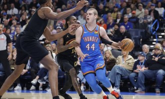 哈登20+9米切尔20+7+5 乔22分雷霆终结骑士七连胜