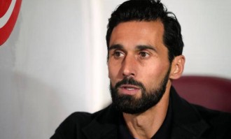 冬窗无动作，佛爷节省开支惹争议，阿韦洛亚受压，夏窗换帅成转折点