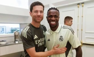 西甲榜首疯狂轮转！换帅内乱也拦不住，皇马终将锁定王座！