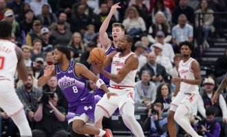 杜兰特空砍32+9马尔卡宁29分 爵士背靠背复仇火箭