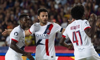 不敌大巴黎后，弗里克才发现不对劲，难怪恩里克一直按兵不动