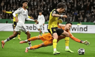 周二007德甲焦点：争四卡位战！斯图加特主场碾压残阵法兰克福？