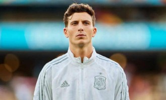 防线补强锁定目标！巴萨紧盯维拉后卫保·托雷斯，球员愿听报价盼重返西甲