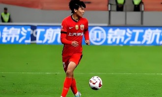 德转宣！上港本土锋霸李新翔将以490万转会费加盟德甲门兴，值得期待