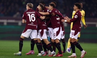 意甲焦点战：都灵3-0完胜维罗纳，西蒙尼一锤定音