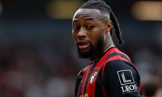 一日英超动向：曼联加速购买状态火热边锋，马雷斯卡接班瓜迪奥拉