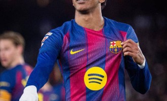 西甲第1易主！亚马尔侧钩破门，巴萨3-0夺主场10连胜傲视五大联赛