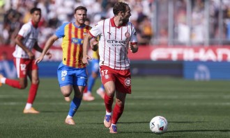 2-1大冷门，10人西甲第20胜西甲第12，22岁新星阿尔瑙一剑封喉