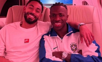 曝曼联明夏备2亿买4人！拉爵会晤维尼修斯，但其工资极高没可能签