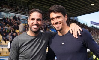 意甲第15帕尔马与意甲第6科莫战成0-0，38岁法布雷加斯未能率队连胜