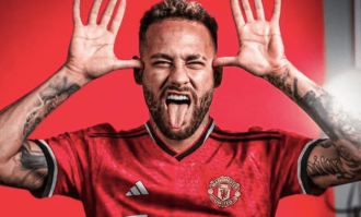 时隔1334天！帽子戏法！再一次憧憬世界杯！曼联被曝接手他