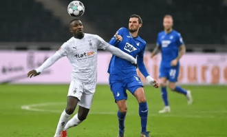 德甲冲欧生死卡位战！霍芬海姆VS门兴前瞻：主场4连胜碾压VS残阵阻击，比分预测锁定2-3球