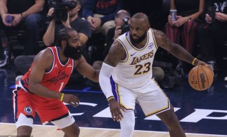 老詹赛季首个30+无力救场 洛城德比G2沦为伤退噩梦