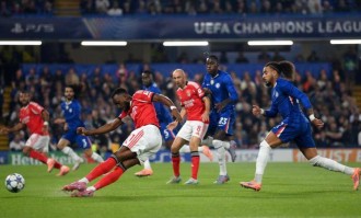 0-1！穆里尼奥重返斯坦福神奇不再，前欧冠冠军开局2连败，排倒数