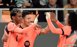 一场5-3逆转，让巴萨甩开2大争冠对手！创造历史：加冕西甲第3队