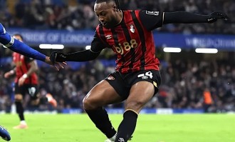 伊劳拉否认塞门约转会曼城，坚称还会继续为伯恩茅斯出战