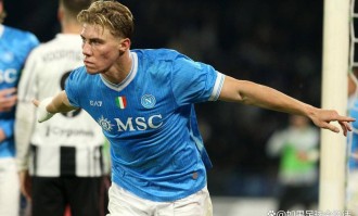 意甲第14轮爆冷夜！那不勒斯绝杀尤文登顶，罗马翻车，积分榜乱成一锅粥