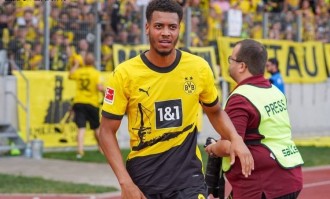 多特中场悍将拒绝续约！恩梅查心向英超，曼联切尔西虎视眈眈