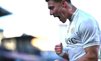 那不勒斯提前确认4400万买断霍伊伦德！违约金曝光，恰是曼联引进价格