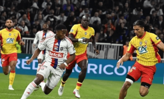 法甲第26轮焦点战：里昂VS巴黎FC