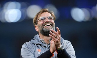 阿隆索帅位飘摇！皇马启动换帅预案，克洛普成候选，三重障碍能否突破？