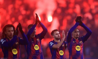 巴萨火力全开！4-2 布拉格斯拉维亚，费尔明双响，莱万破门领跑西甲