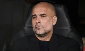 1个信号引爆足坛震荡！瓜迪奥拉反常淡定，曼城王朝真将终结？