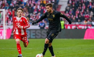 德甲最新积分榜揭晓：拜仁失利多特大胜，冠军争夺悬念重燃