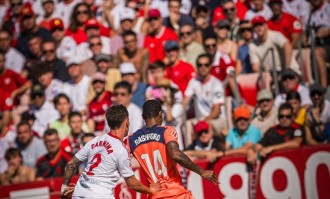 爆冷，意外，惨败，剧变，反转西甲第八轮，巴萨皇马的命运交响曲