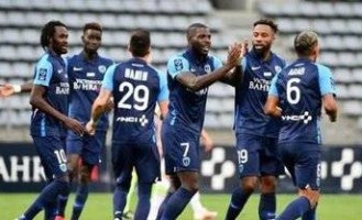 法甲焦点战：巴黎FC主场迎战南特战术与状态深度解析