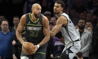 文班亚马29+7爱德华兹23分 马刺不敌森林狼