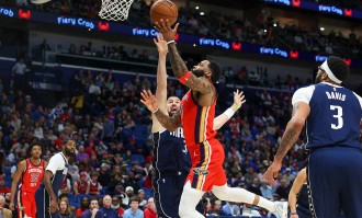 锡安24+9戴维斯空砍35分 鹈鹕击败独行侠5连胜