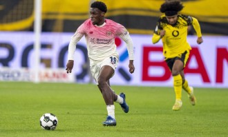 施洛特贝克转会动态：利物浦放弃追逐，德甲后卫未来何去何从？