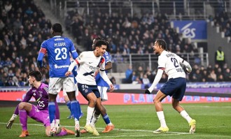 法甲最新积分榜揭晓：巴黎圣日耳曼领跑，里昂逼近前三，尼斯战平继续追赶