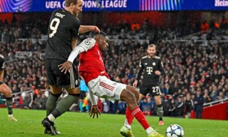 1500万欧买的莫斯克拉 顶替加布里埃尔对阵拜仁 让凯恩全场0射门