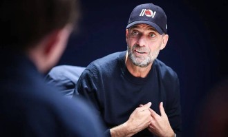 曼联否认再遭克洛普拒绝！豪门教头遇斩杀线，名帅纷纷选择国家队