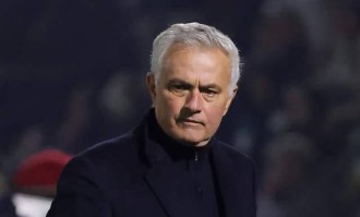 欧冠末轮生死战：63岁穆里尼奥点球失手，本菲卡主场迎皇马成绝境挑战