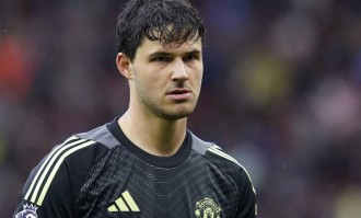 一日英超动向：阿森纳极限绝杀5分领跑，曼联门将自信发挥出色