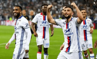 法甲巅峰对决：图卢兹主场阻击领头羊朗斯，榜首保卫战一触即发