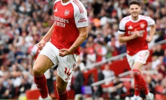 曼城越追越近！阿森纳4轮丢5分，英超冠军的噩梦又要重现？