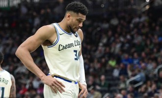 雄鹿为何不交易字母哥？三大难处导致开不了口