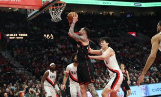 杨瀚森0分3板夏普21+7 开拓者主场不敌猛龙