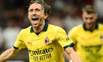 AC米兰2-0博洛尼亚，莫德里奇建功，领跑意甲积分榜